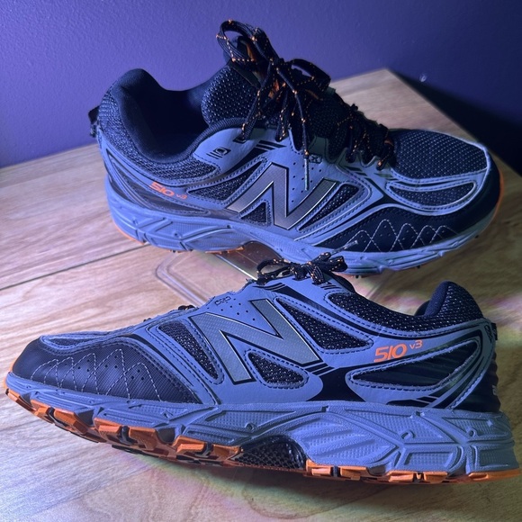 New Balance Dark Gray Athletic Shoes main image 4